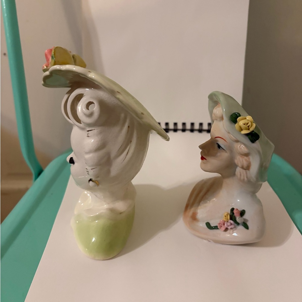 Vintage Lady Head Vases-Set of 2 - Picture 4 of 7